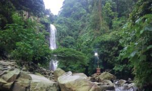 Curug Cigentis Objek Wisata Alam Nan Eksotis Di Karawang Itrip