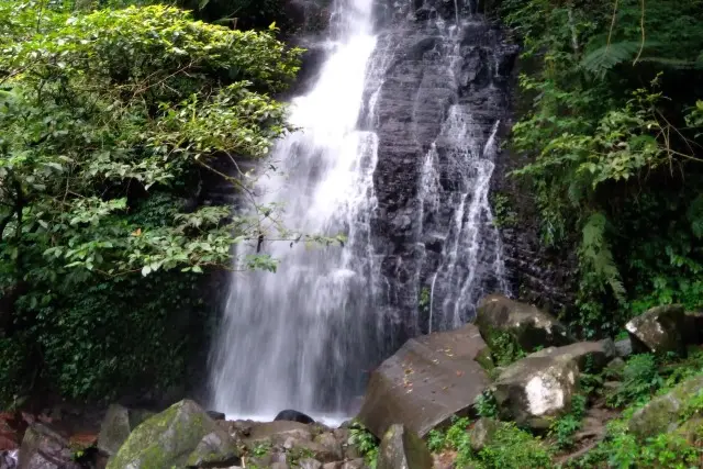 Curug Cipurut Pesona Air Terjun Eksotis Yang Super Jernih Di