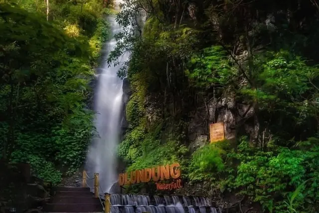 Air Terjun Dlundung Objek Wisata Alam Eksotis Nan Indah Di Mojokerto