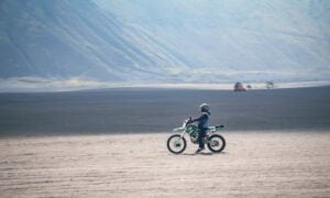 Pasir Berbisik Gunung Bromo Wisata Alam Eksotis Padang Savana