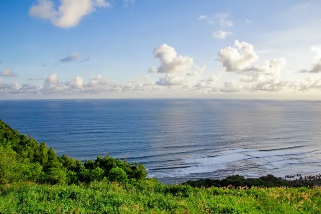 Bukit Paralayang Watugupit Spot Terbaik Menikmati Panorama Sunset Di