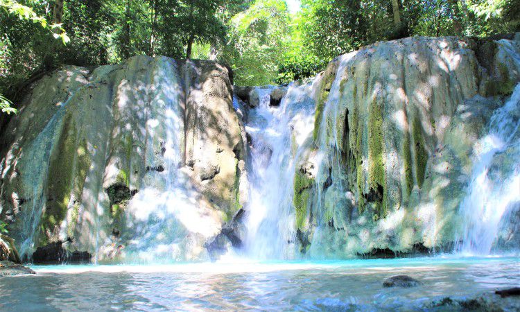 Air Terjun Tesbatan Air Terjun Tiga Tingkat Dengan Pesona Alam Eksotis