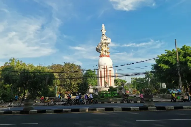 Monumen Jayandar