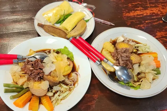 Warung Selat Mbaka Liesa