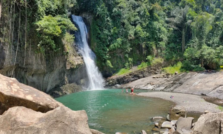 Air Terjun Panjang