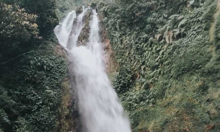 Curug Ciherang Bogor, Wisata Air Terjun Eksotis Dengan Beragam Wahana ...