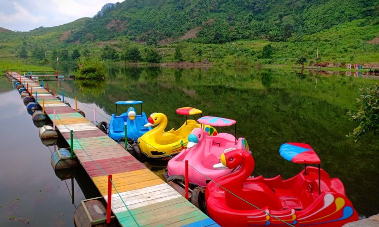 Situ Rawa Gede Pesona Danau Yang Indah Dengan Berbagai Taman Bermain Di Bogor Wisatahits 