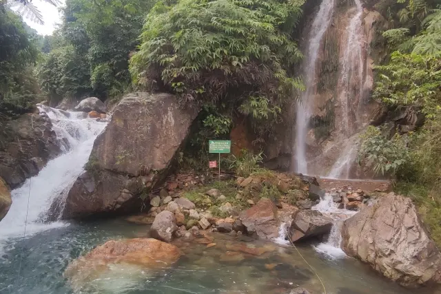 Curug Ciburial, Pesona Air Terjun Indah Yang Super Jernih Di Bogor - ITrip