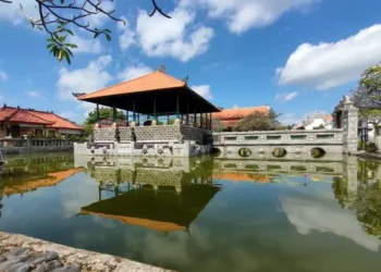 Puri Agung Karangasem, Destinasi Wisata Sejarah Favorit di Bali