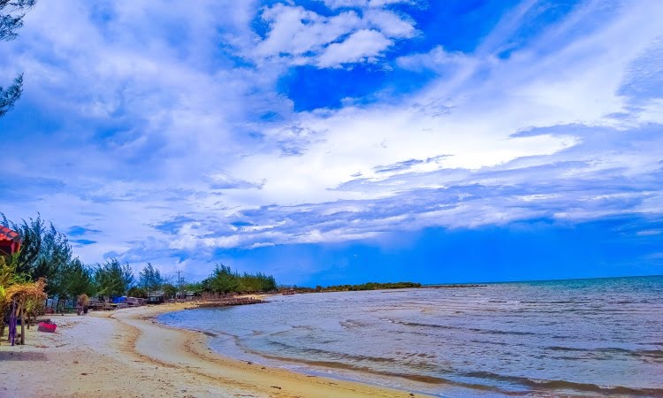 Pantai Jepara Pasir Putih Homecare24