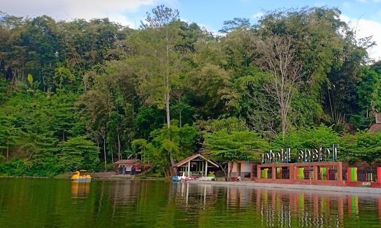 Danau Bleder Menikmati Panorama Alam Sambil Kuliner Di Magelang Wisatahits