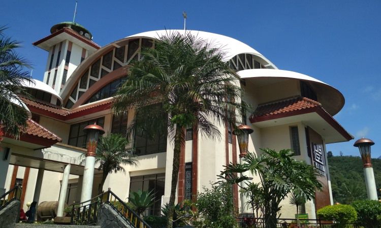 Pelayanan Masjid Atta'awun Puncak Bogor