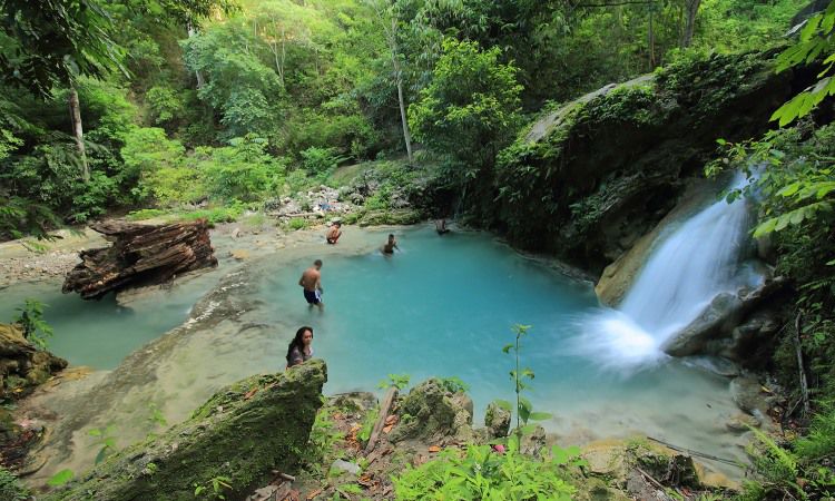 Peristiwa menarik Air Terjun Tesbatan