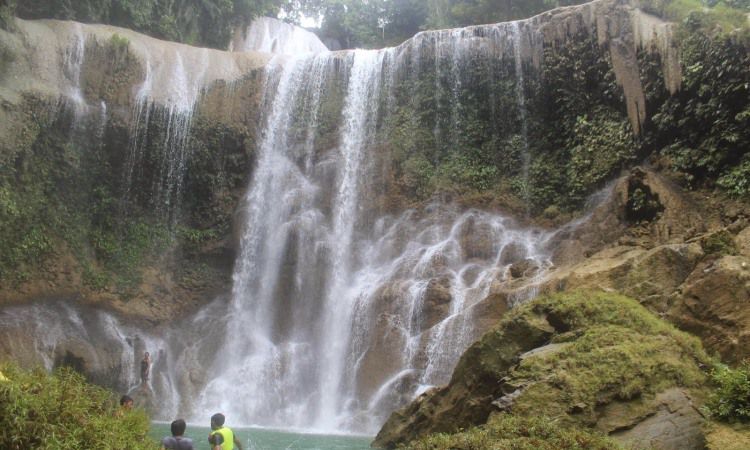 Air terjun Tumburano