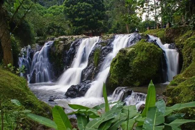 Curug Maribaya, Keindahan Air Terjun Dengan Suasana Asri Nan Alami Di ...