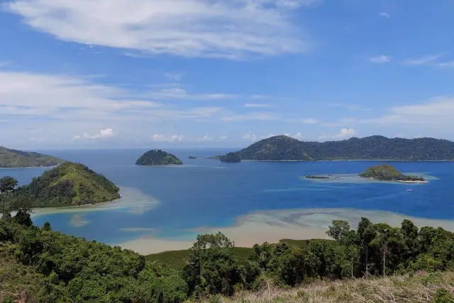 8 Spot Dive Terbaik di Pulau Mande, Pesisir Selatan yang Kaya Pesona Bawah Laut