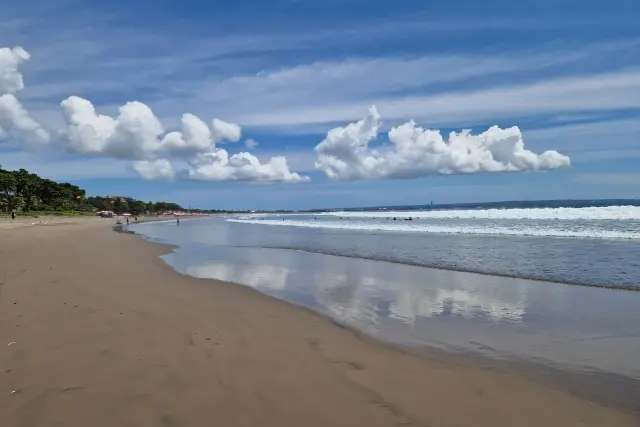 Fasilitas di Pantai Petitenget